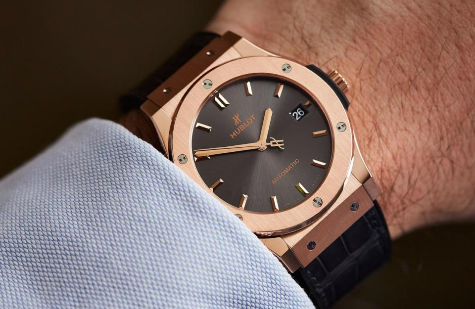 Đồng hồ Hublot chính hãng giá bao nhiêu Cập nhật giá bán mới nhất
