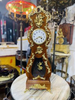 Đồng hồ quả lắc để bàn - Sự hòa quyện giữa nghệ thuật và kỹ thuật thời gian