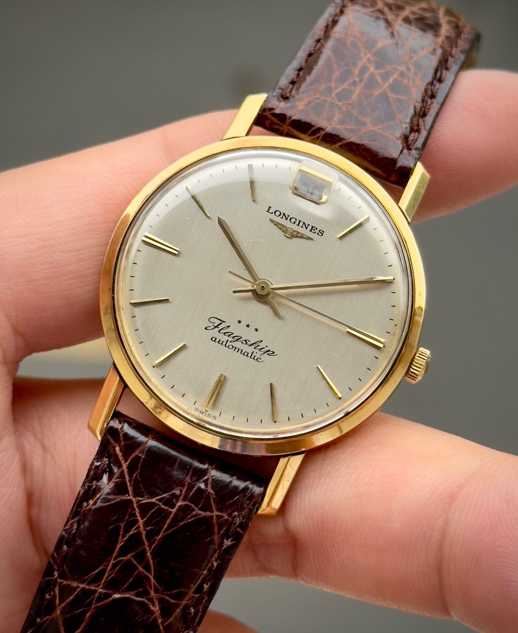 Đồng hồ vàng nguyên khối 18k, đồng hồ nữ vàng 18k nguyên khối