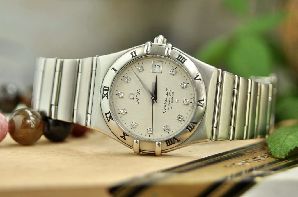 Giá Đồng Hồ Omega Chính Hãng Tham Khảo Chi Tiết và Các Mẫu Nổi Bật