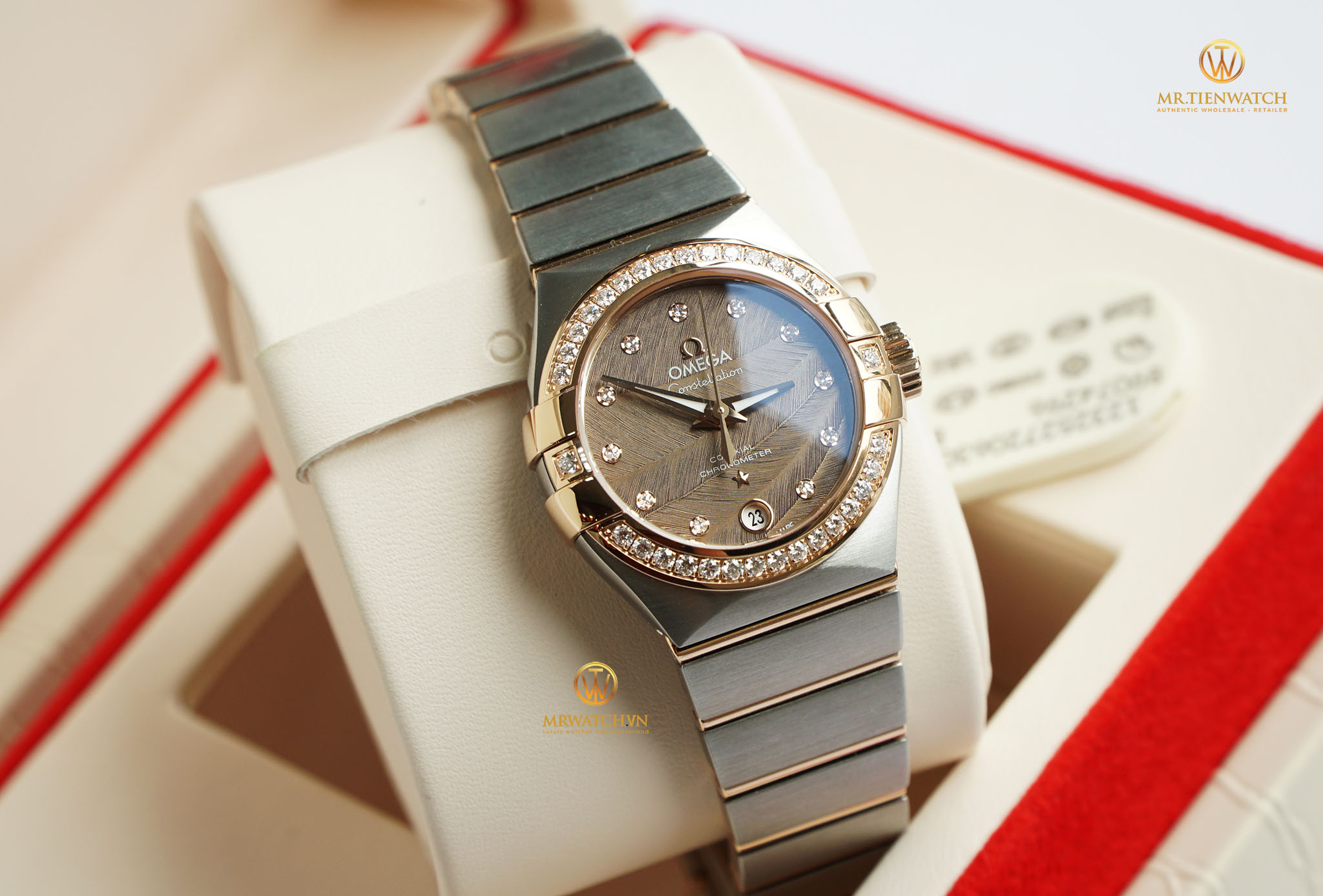 Giá Đồng Hồ Omega Chính Hãng Tham Khảo Chi Tiết và Các Mẫu Nổi Bật