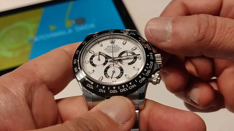 Giá đồng hồ Rolex cũ chính hãng và giá đồng hồ Rolex nam chính hãng cũ