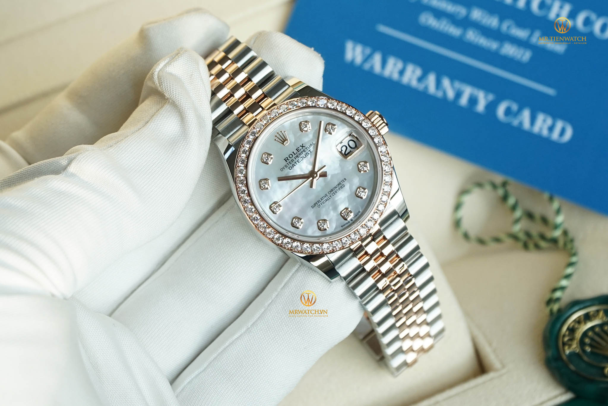Rolex Oyster Perpetual Datejust Giá Bao Nhiêu?